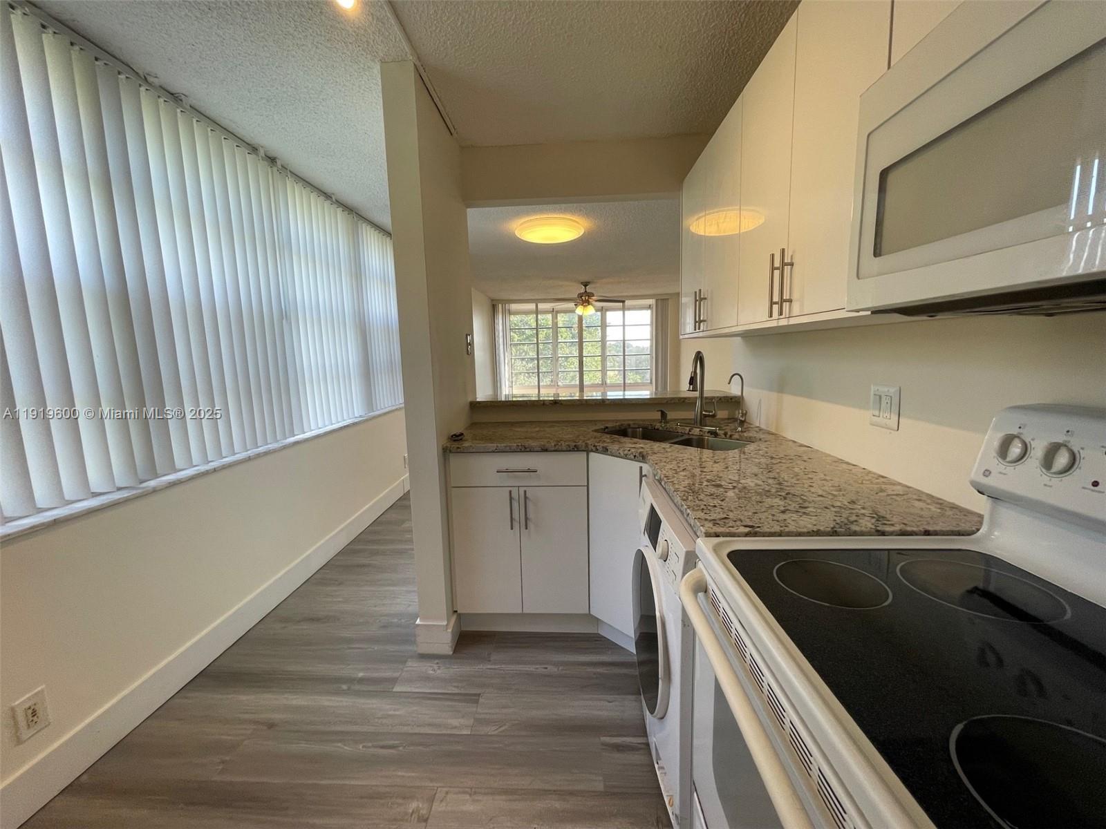 ORCHID TREE CONDO ONE - Residential