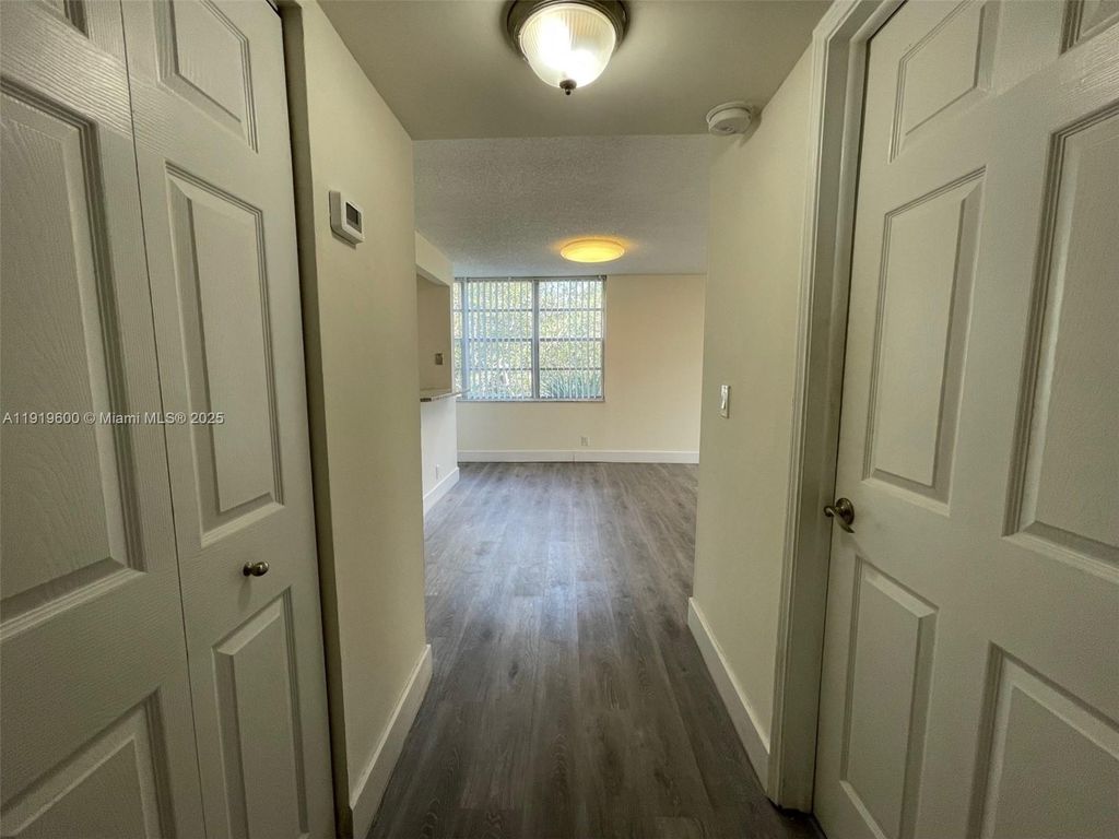 Photo of 9471 Evergreen Pl #401, Davie, FL 33324 (MLS # A11919600)