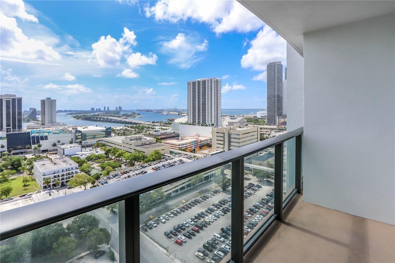 Studio fully furnished with Breathtaking views overlooking the bay and City in a Luxury building. Amazing amenities including Sunrise Pool, Sunset Pool, Jacuzzi, Eco-Friendly Gardens, Sun Deck, 3,000 sqft state of the art gym, Spa, Sauna & Treatment Room, Indoor/Outdoor Yoga Garden, Racquetball Court, Theater, Social Room, Children’s Playroom & Lab, Indoor/Outdoor Pool Bar & Cafe 24/7 security, concierge, management on site, self parking. Easy to Show. Immediate Occupancy. Near the Art District, and close to Wynwood.