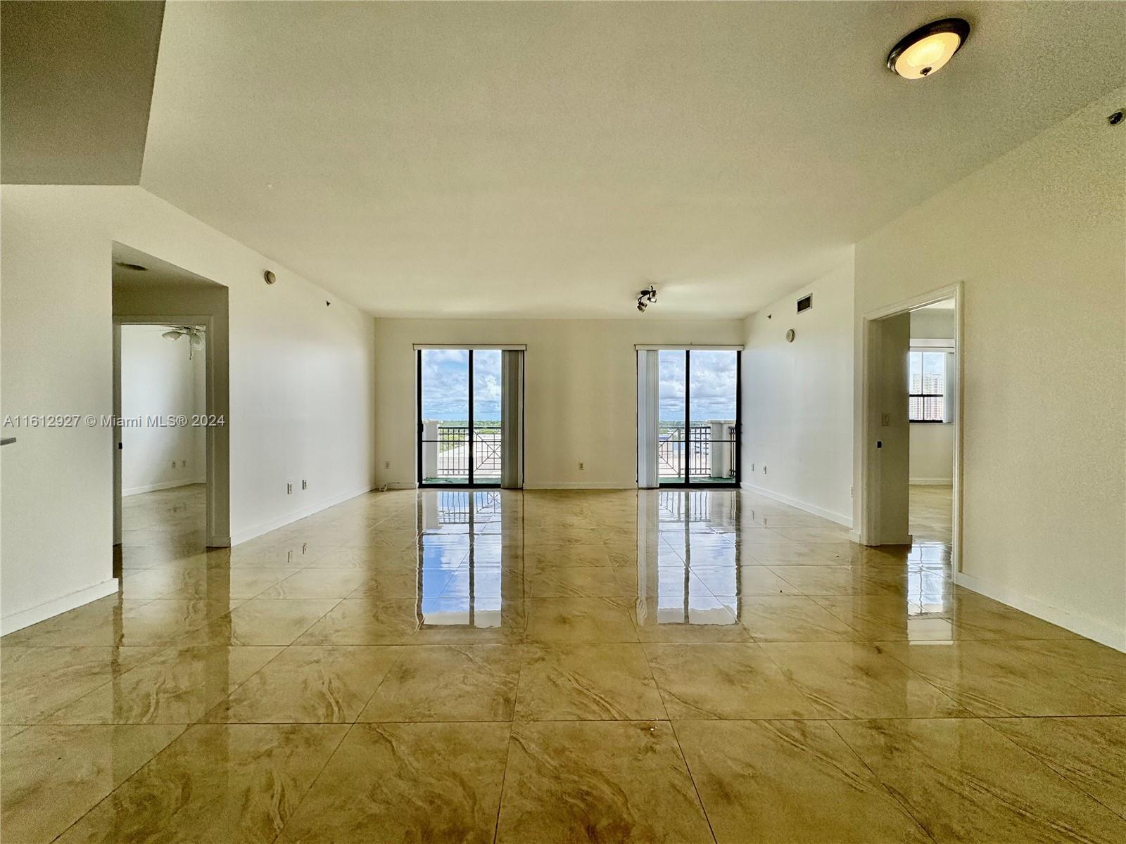 COLONNADE AT DADELAND SE - Residential Lease