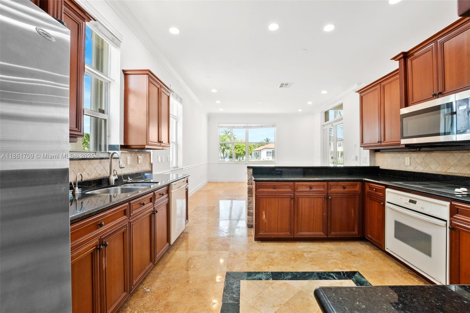 RIVIERA ISLES II - Residential Lease