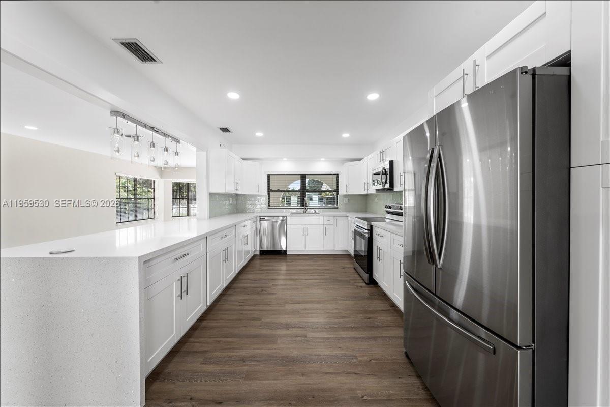 GREEN TREE ESTATES - Residential Lease