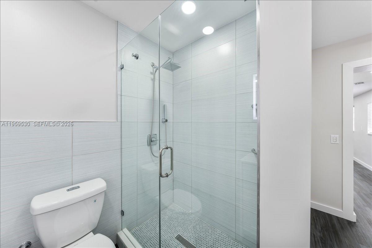 GREEN TREE ESTATES - Residential Lease