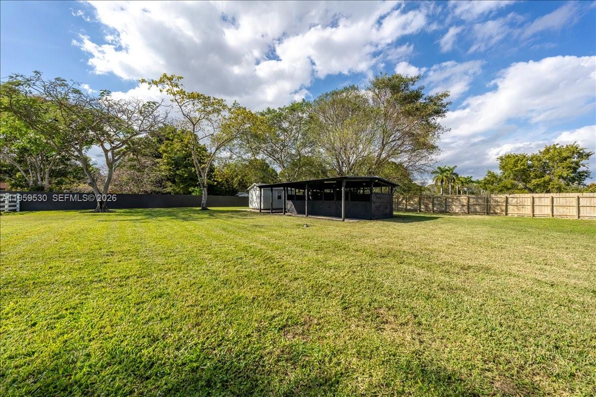 GREEN TREE ESTATES - Residential Lease