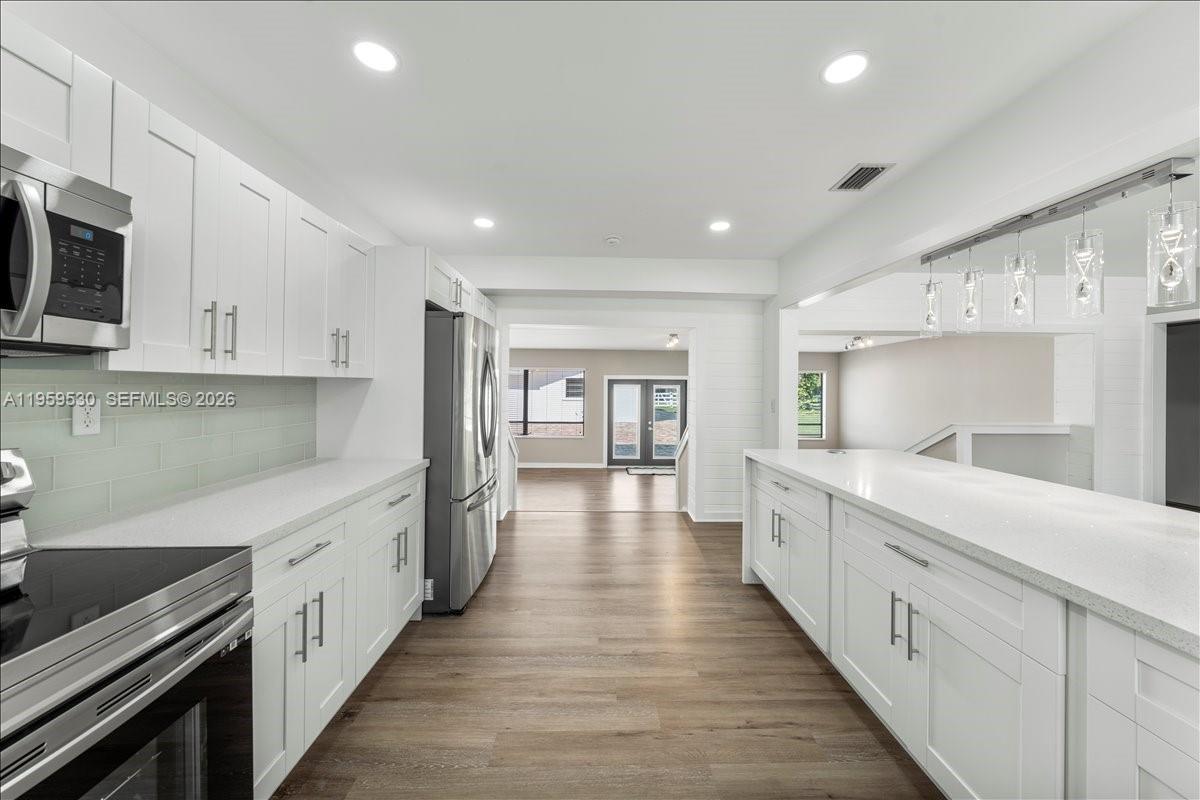 GREEN TREE ESTATES - Residential Lease