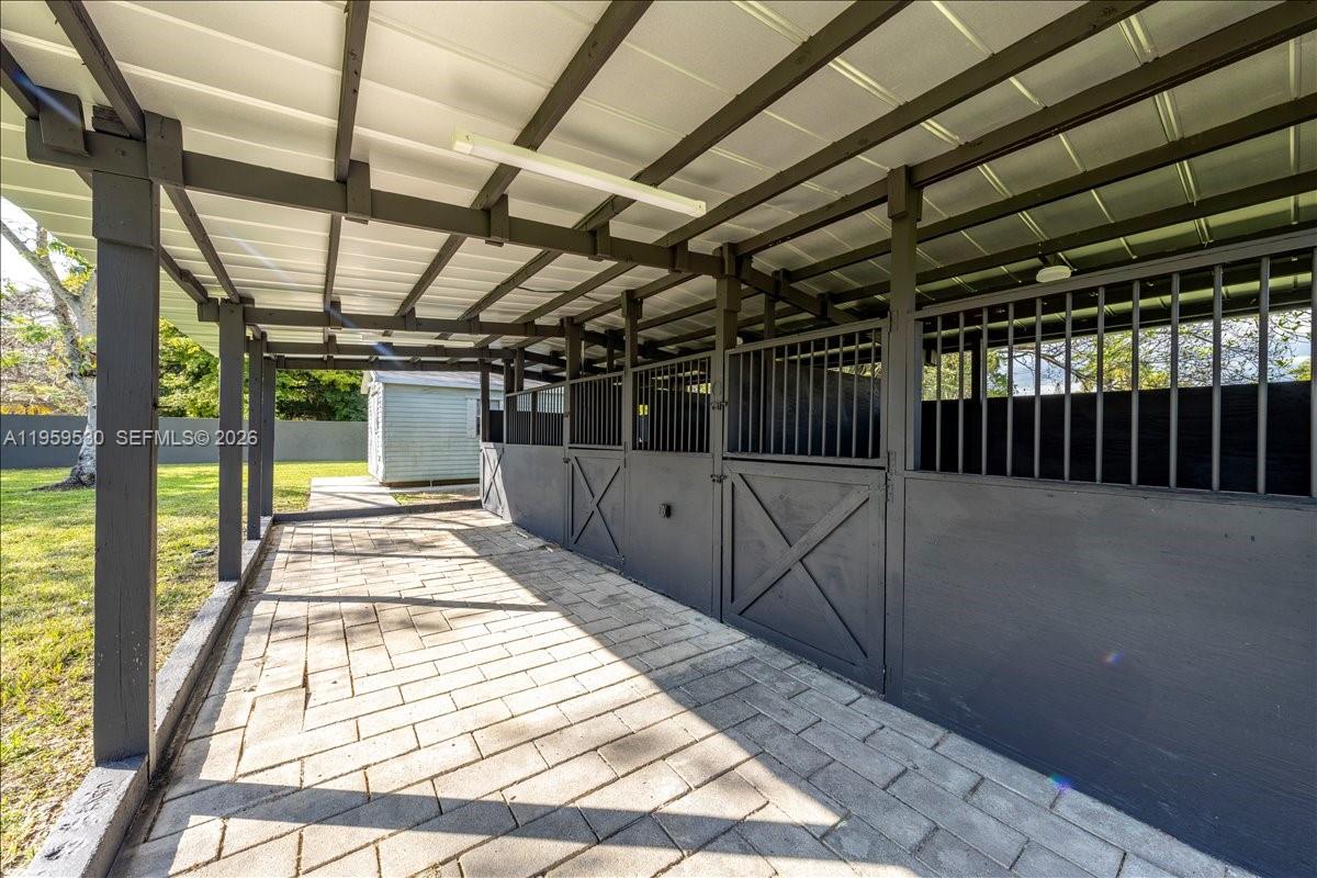 GREEN TREE ESTATES - Residential Lease