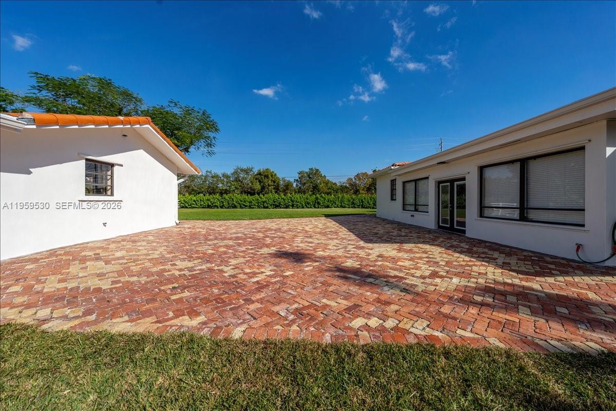 GREEN TREE ESTATES - Residential Lease