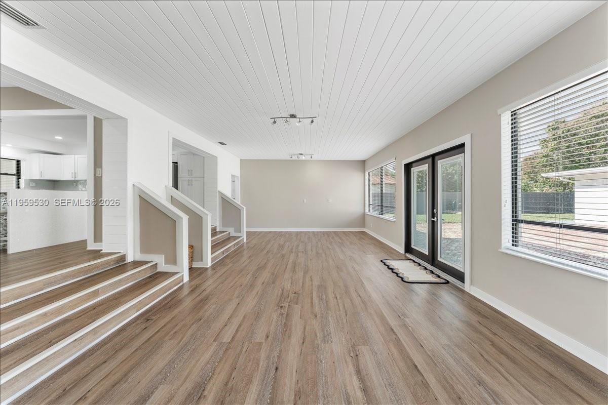 GREEN TREE ESTATES - Residential Lease