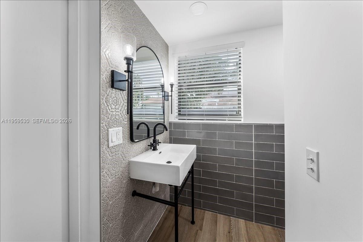 GREEN TREE ESTATES - Residential Lease