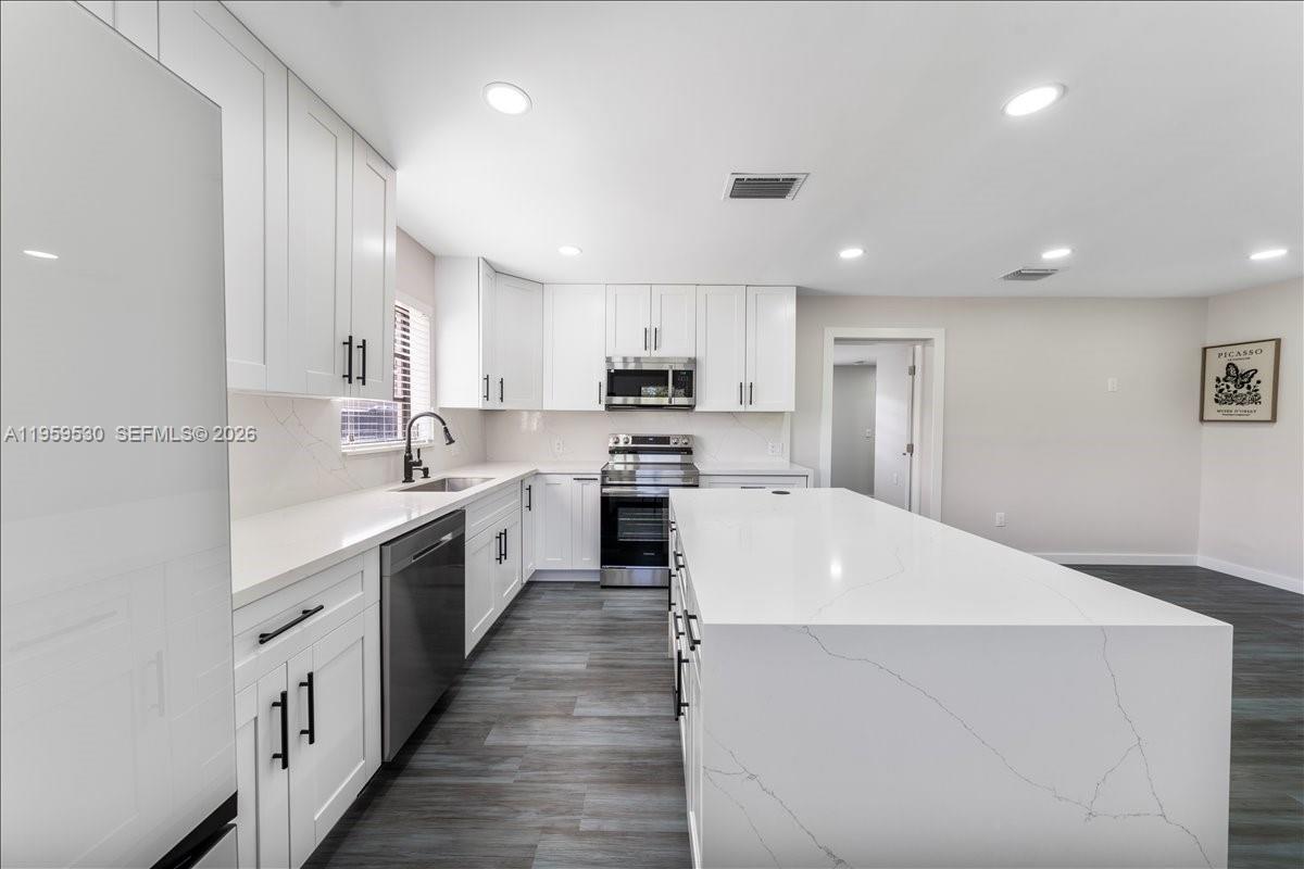 GREEN TREE ESTATES - Residential Lease