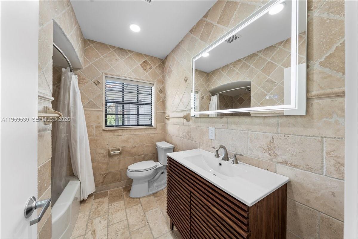 GREEN TREE ESTATES - Residential Lease