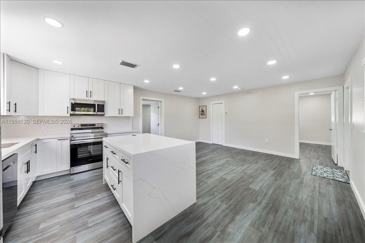 GREEN TREE ESTATES - Residential Lease