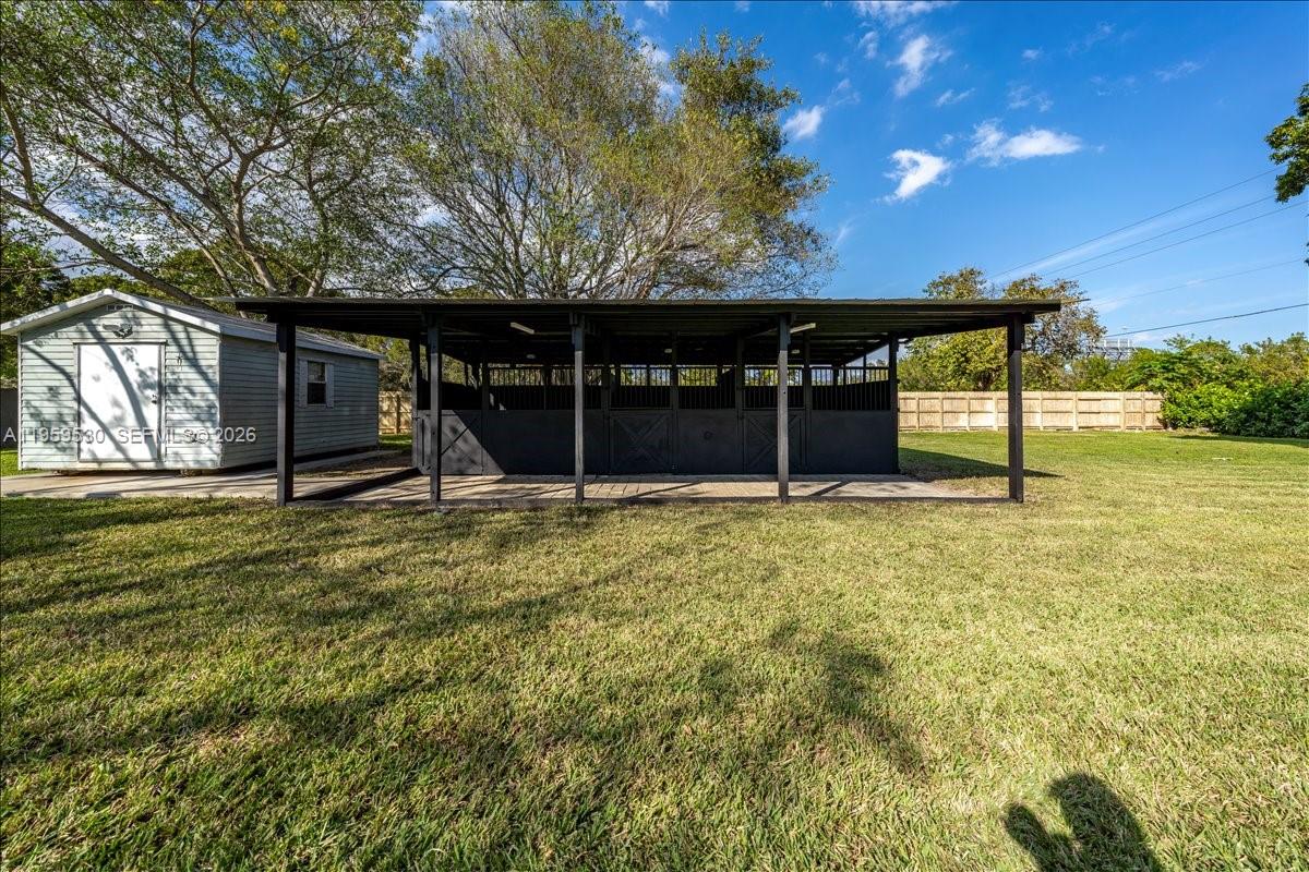 GREEN TREE ESTATES - Residential Lease