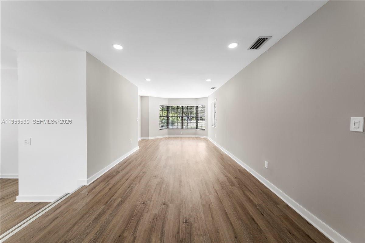 GREEN TREE ESTATES - Residential Lease