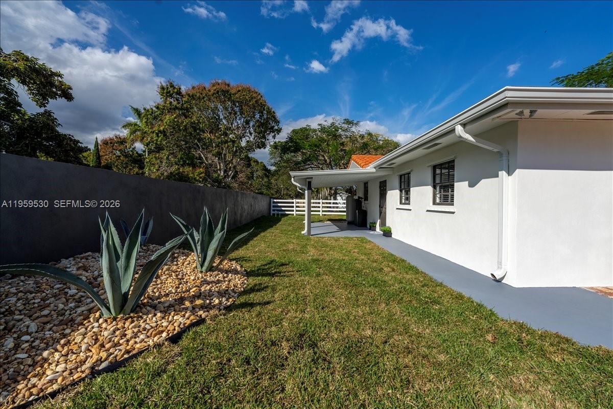 GREEN TREE ESTATES - Residential Lease