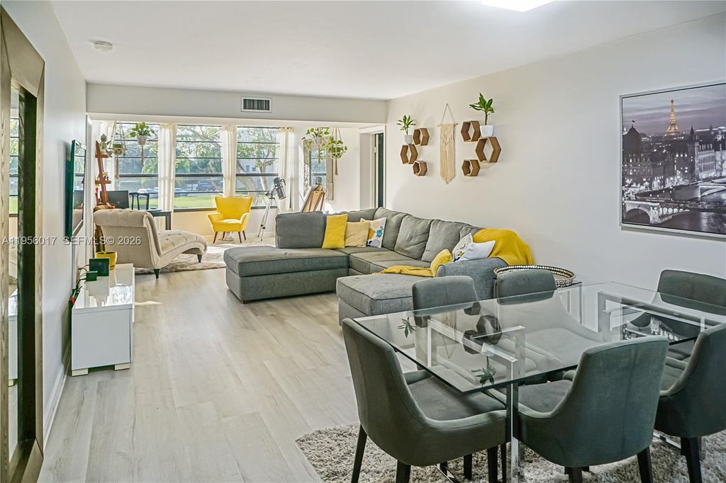 Photo of 1715 Whitehall Dr #201, Davie, FL 33324 (MLS # A11956017)