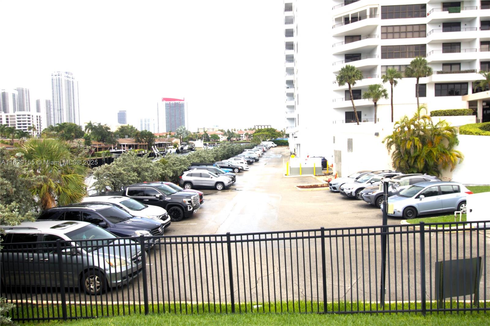 OLYMPUS CONDO PHASE - Residential