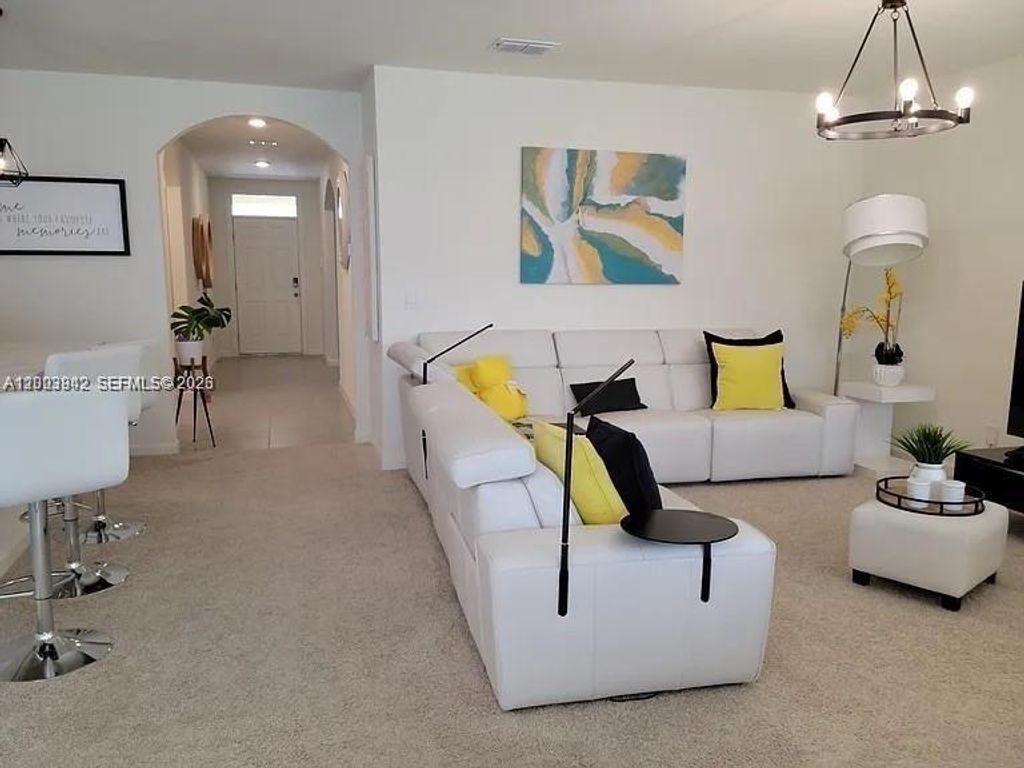 Photo of 5517 Amusement Ave, Fort Pierce, FL 34947 (MLS # A12003942)