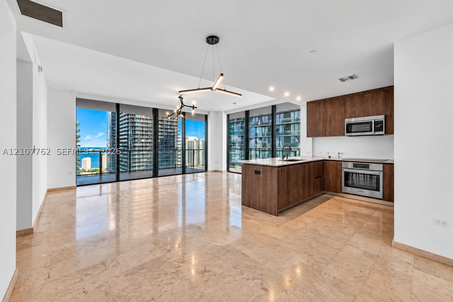 88 SW 7th St 3401