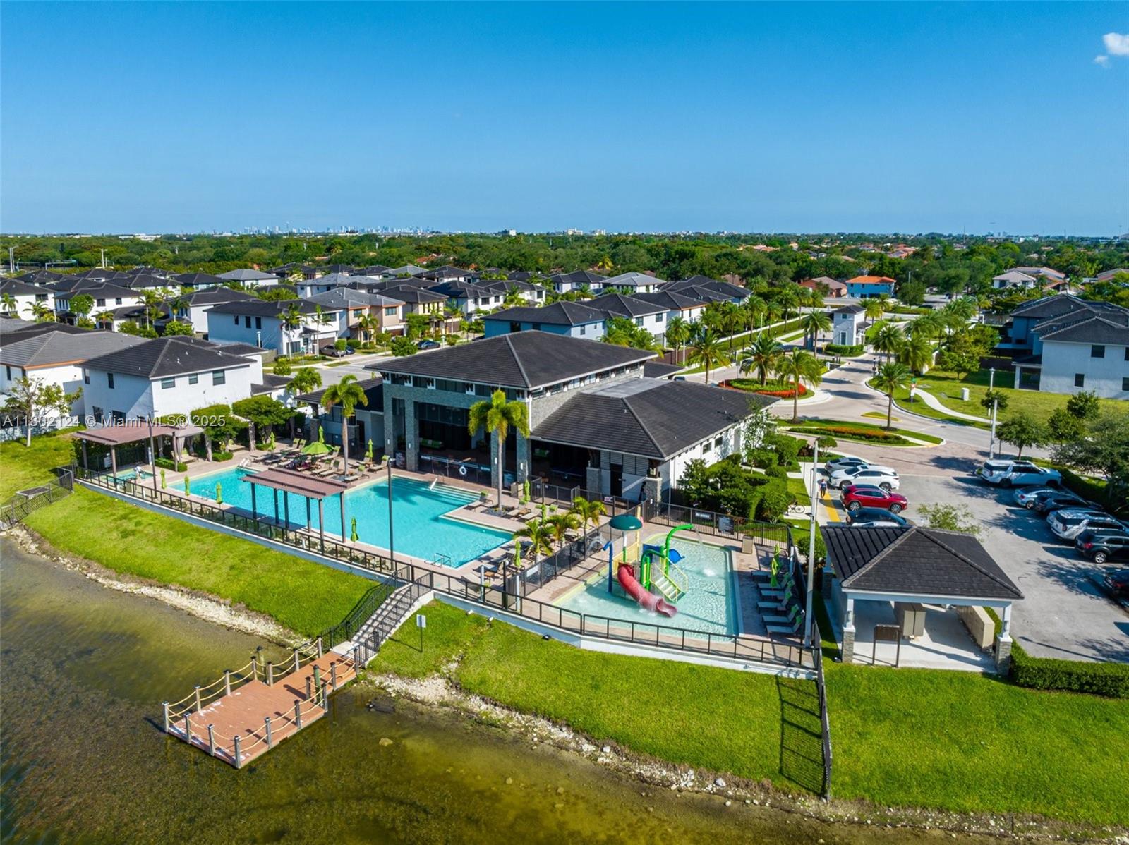 DUNNWOODY LAKE - Residential