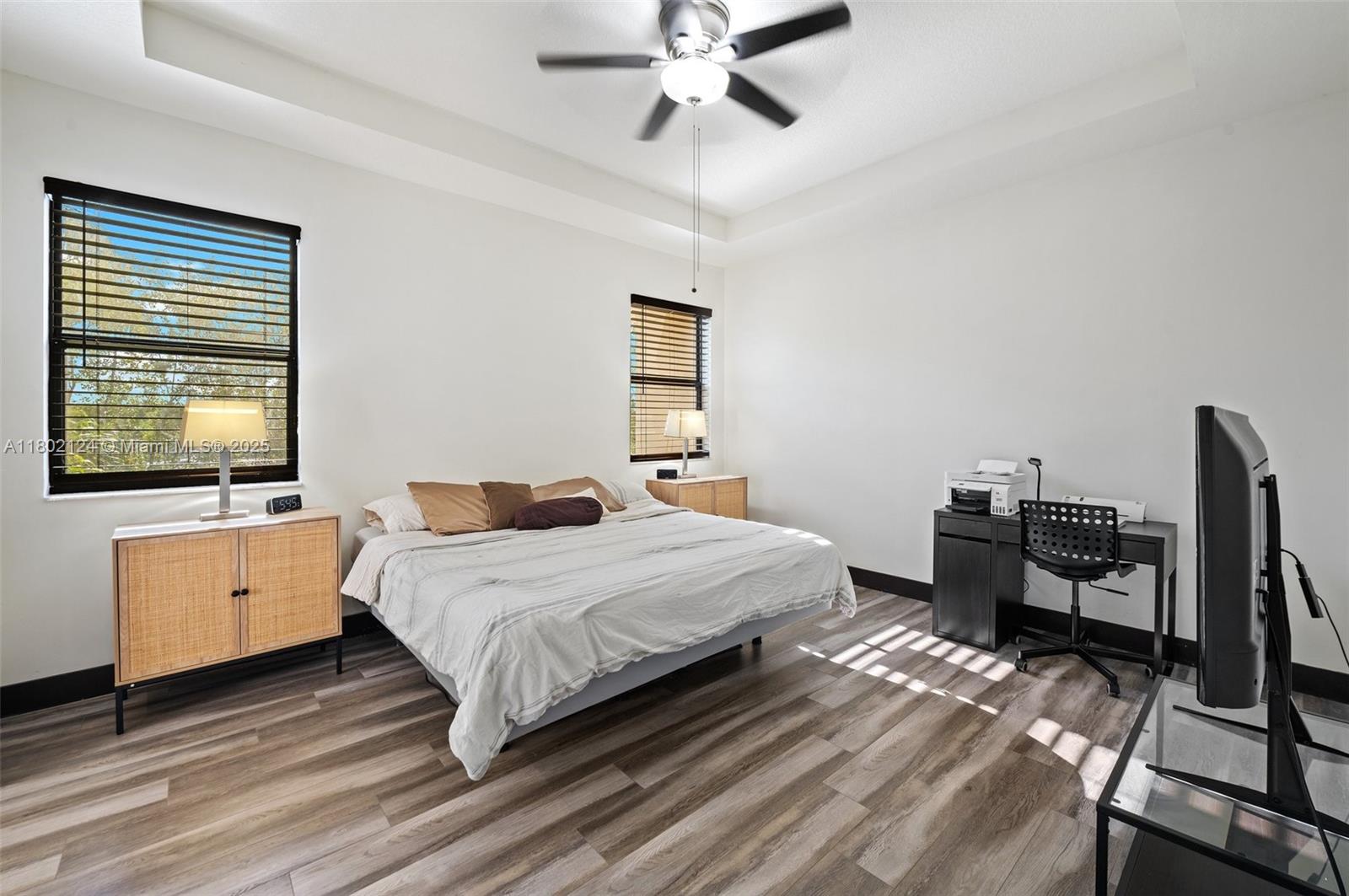 DUNNWOODY LAKE - Residential