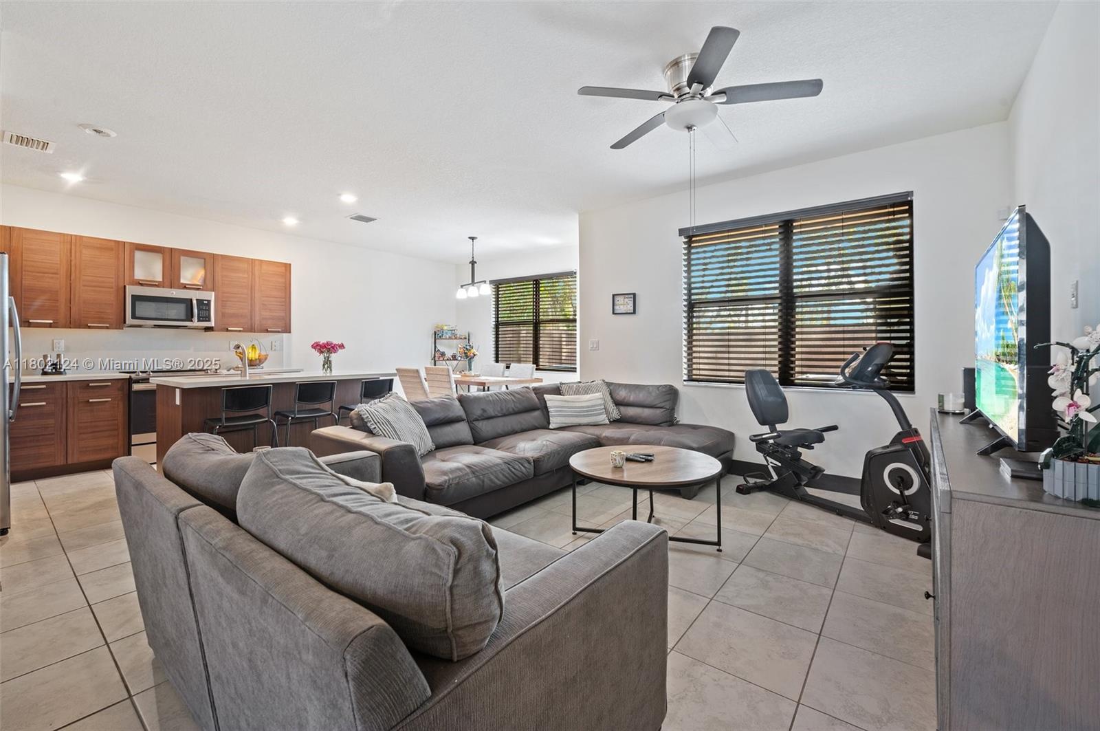 DUNNWOODY LAKE - Residential