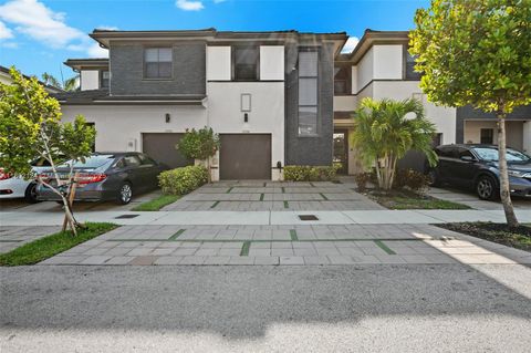 15776 NW 91st Ct Miami Lakes FL 33018