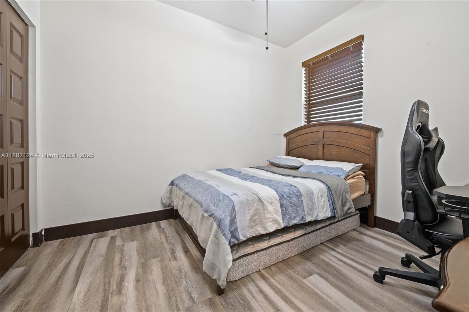 DUNNWOODY LAKE - Residential