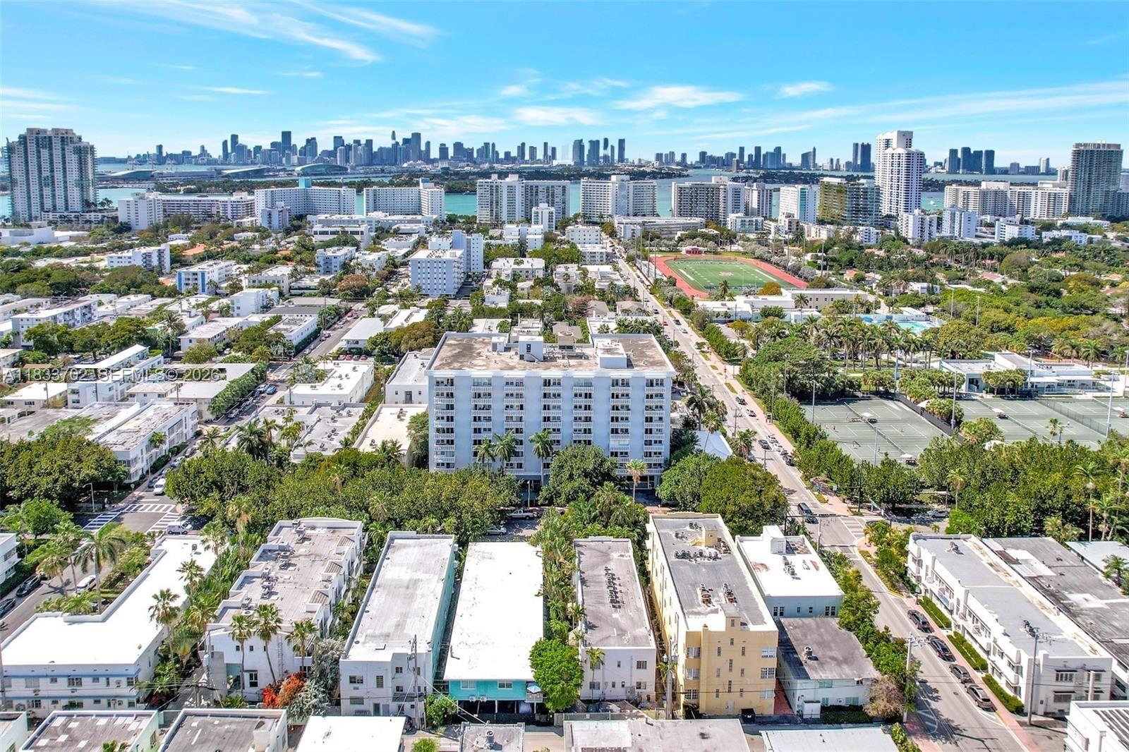 ADMIRAL TOWERS CONDO - Residential