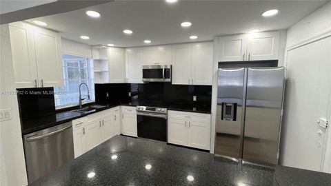 1020 Meridian Ave 201 Miami Beach FL 33139