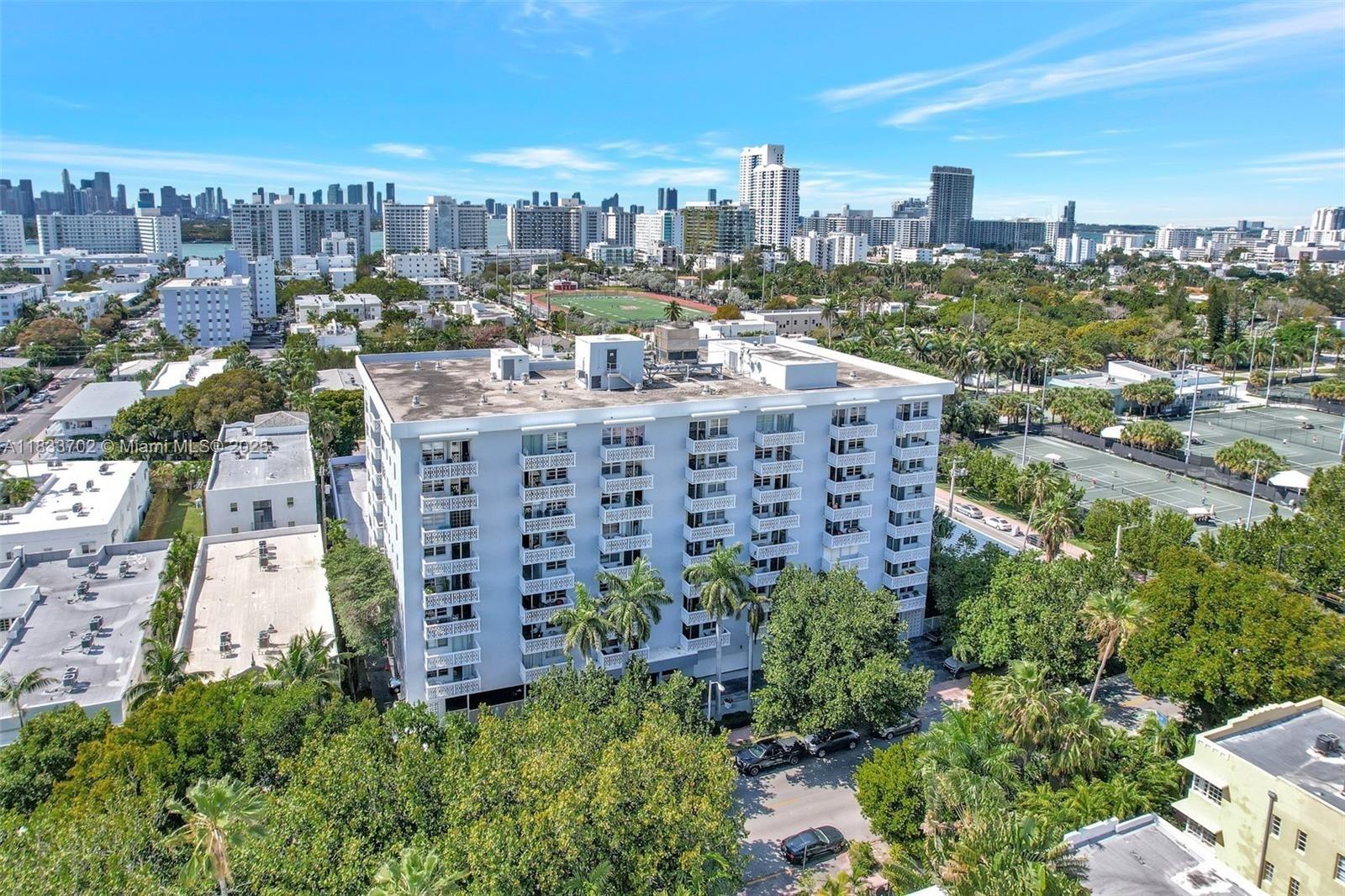 ADMIRAL TOWERS CONDO - Residential