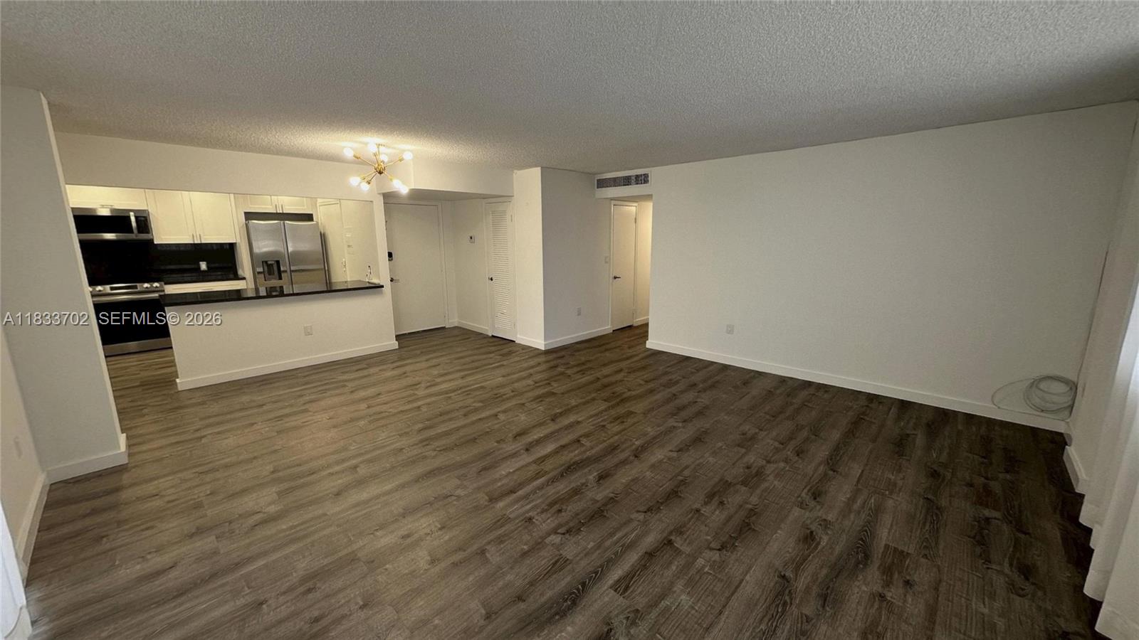 ADMIRAL TOWERS CONDO - Residential