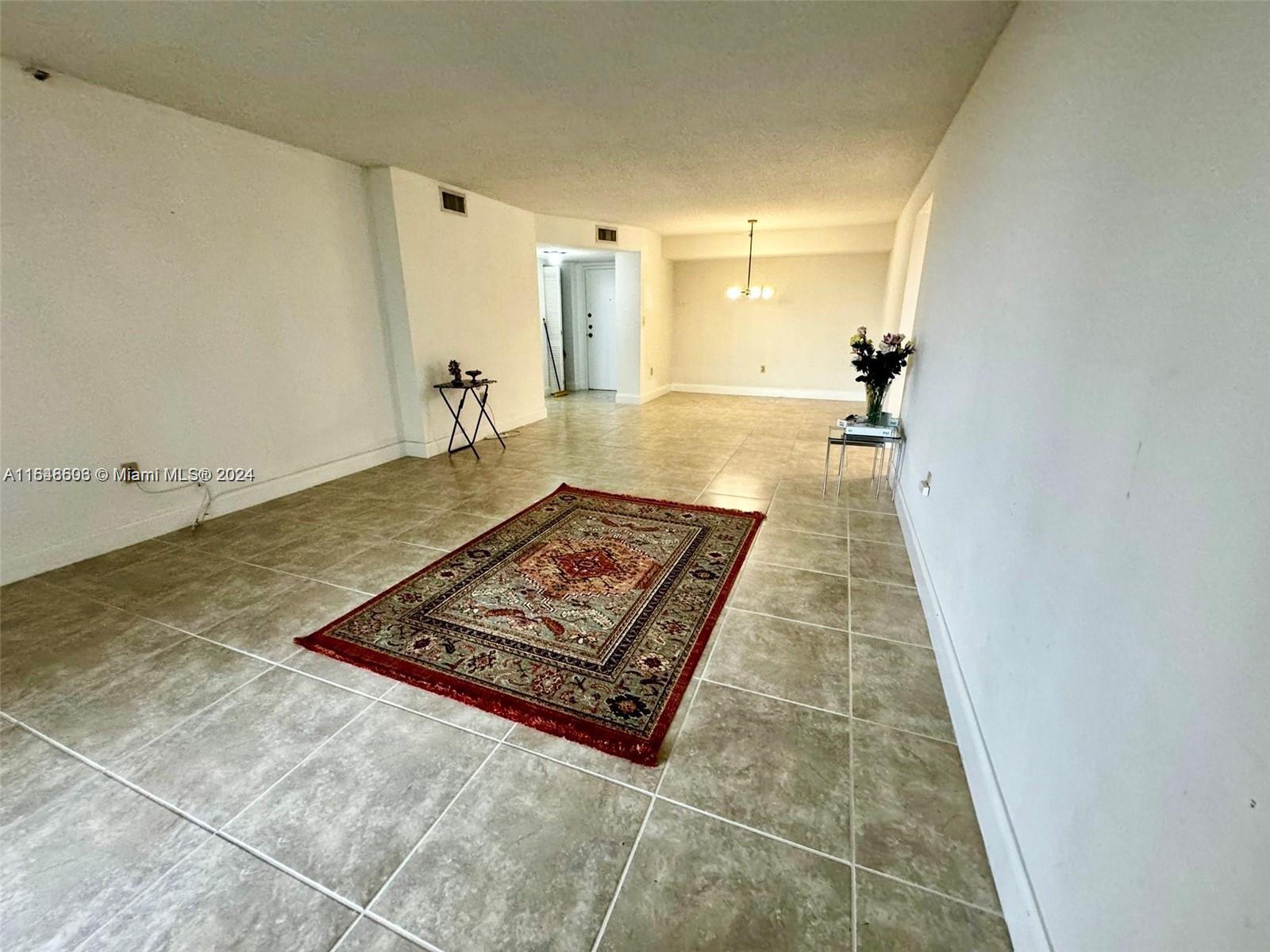 CHANTILLY CONDO - Residential