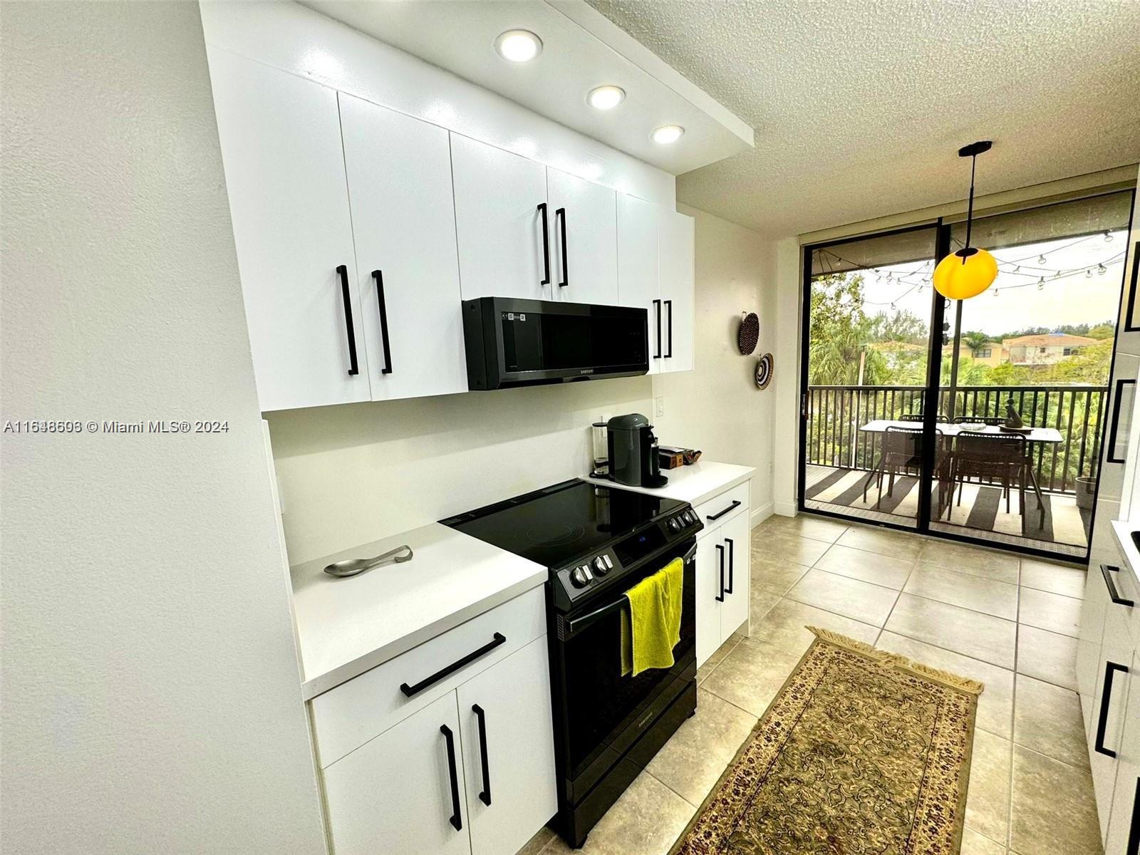 CHANTILLY CONDO - Residential