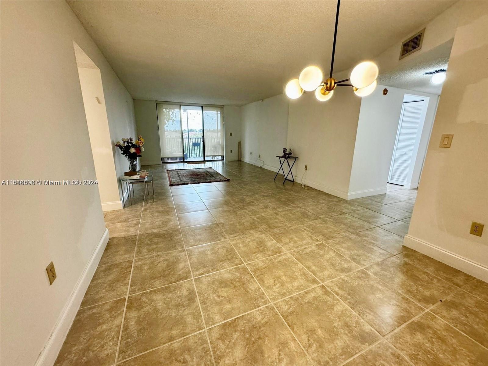 CHANTILLY CONDO - Residential