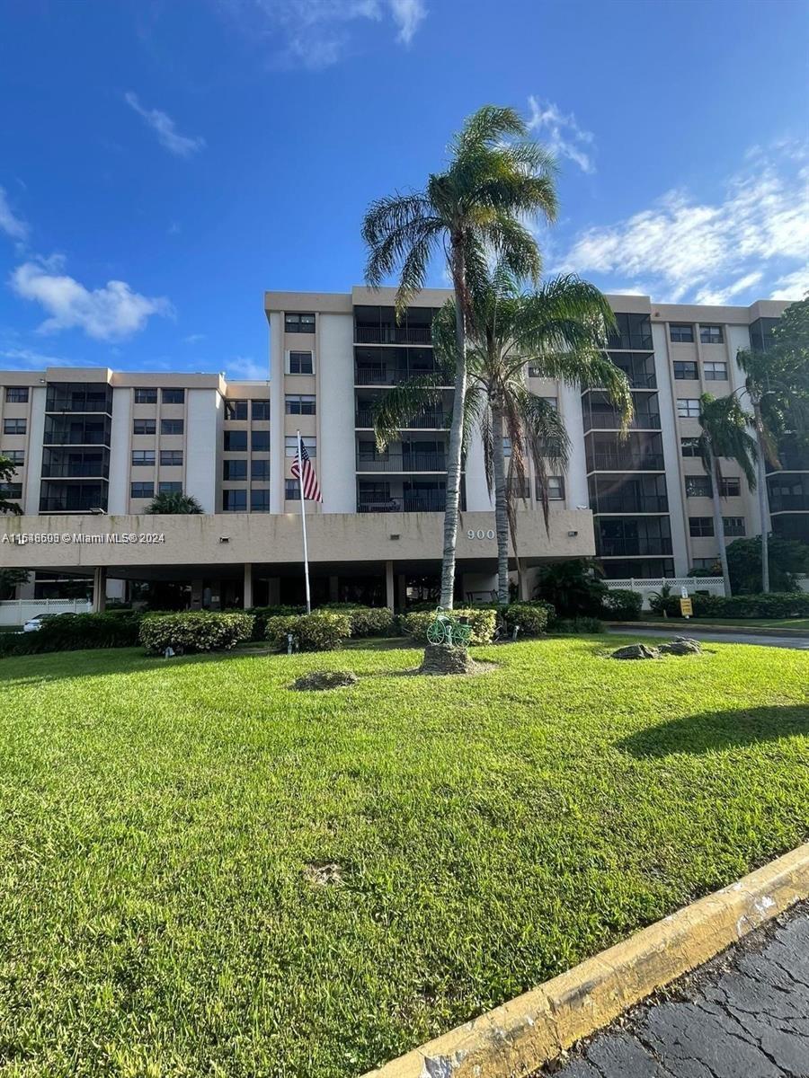 CHANTILLY CONDO - Residential