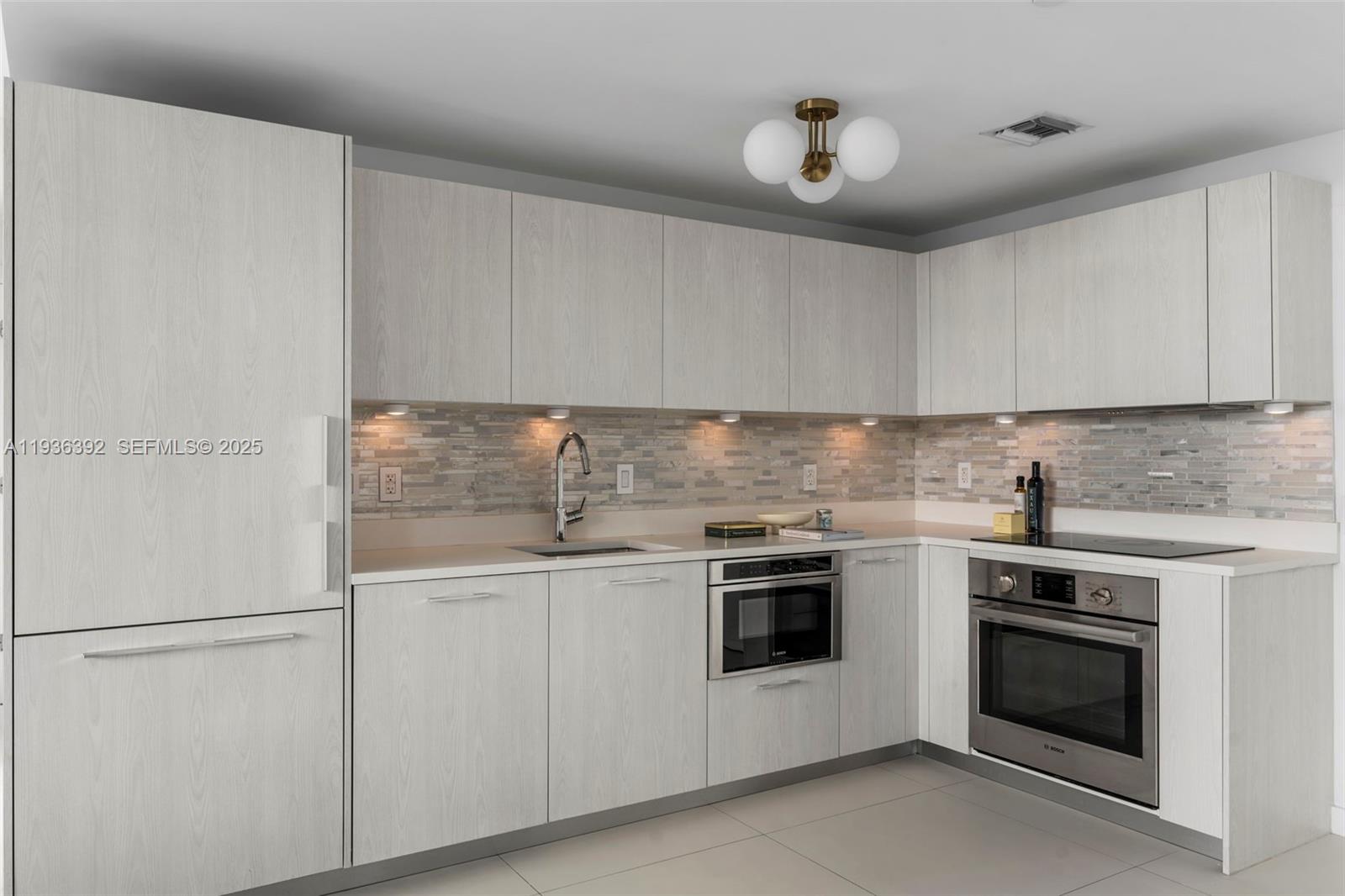 PARAISO BAYVIEWS CONDO - Residential