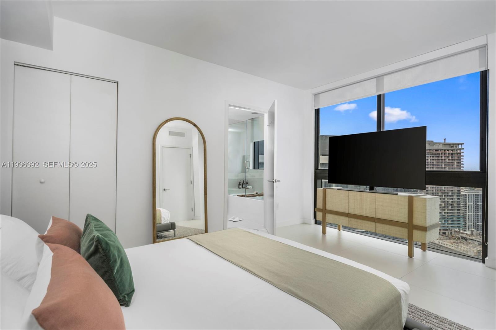 PARAISO BAYVIEWS CONDO - Residential