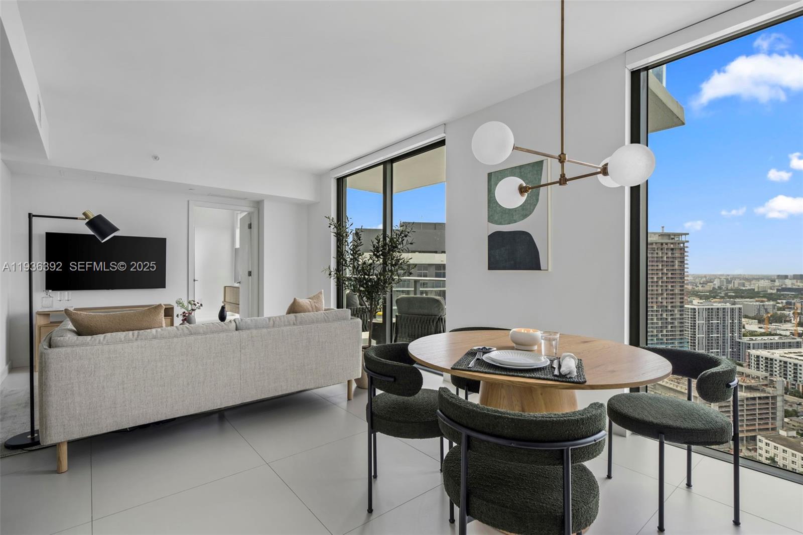 PARAISO BAYVIEWS CONDO - Residential