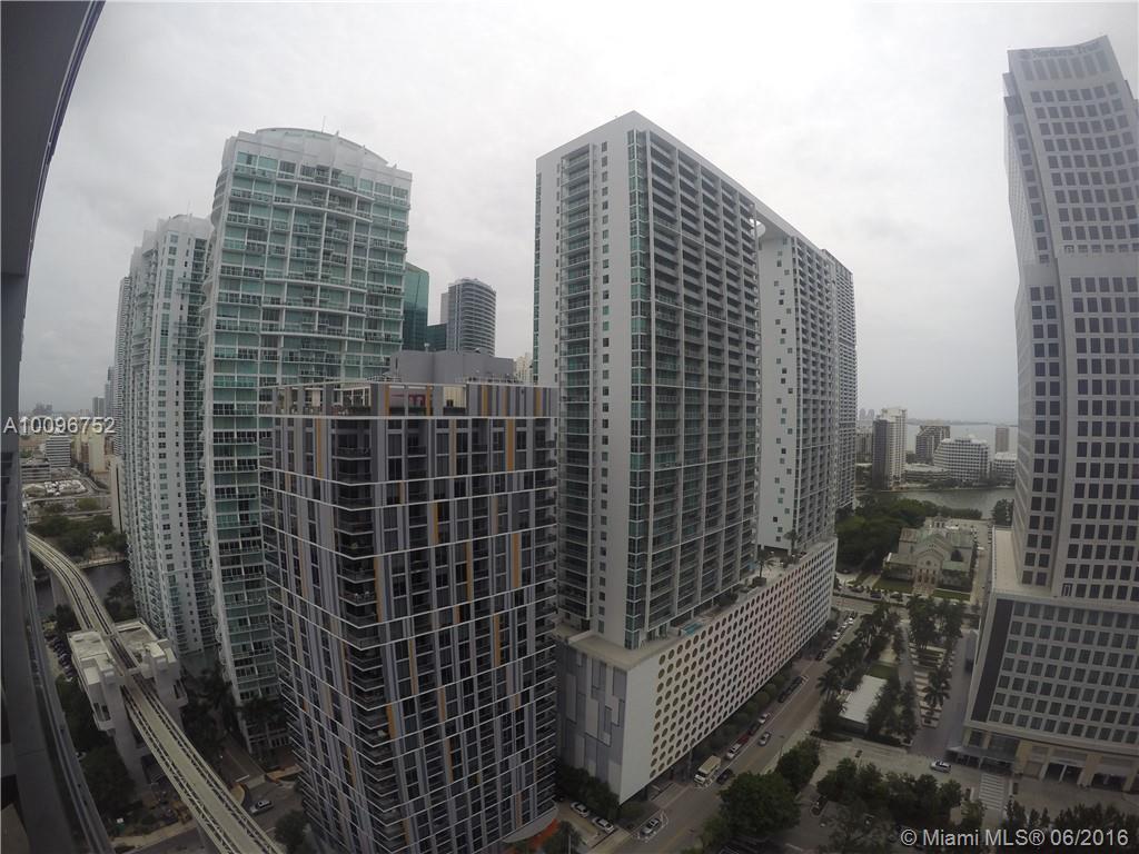 REACH BRICKELL CITY CENTR - Residential Lease