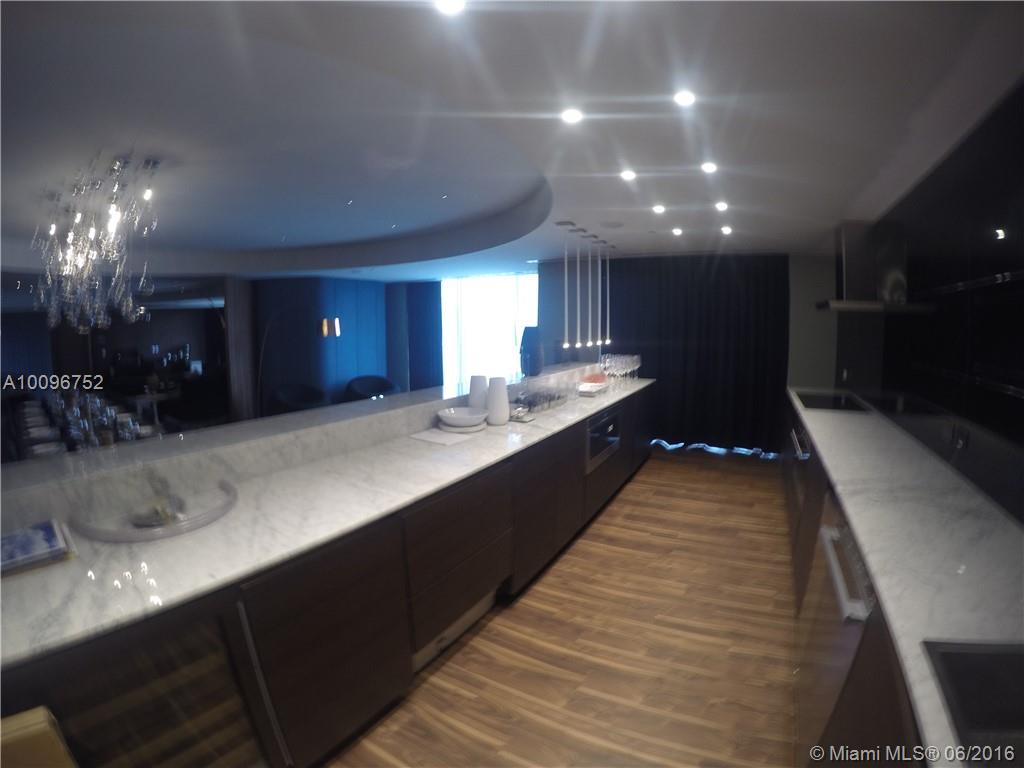 REACH BRICKELL CITY CENTR - Residential Lease