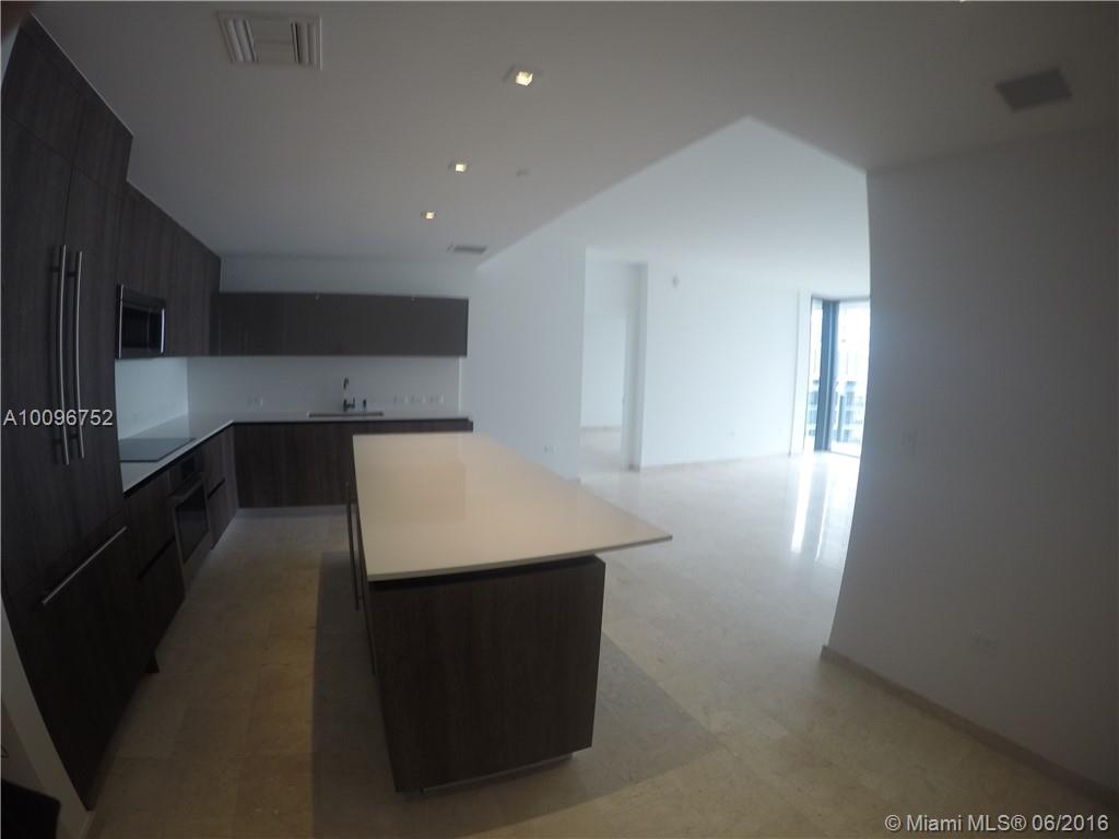 REACH BRICKELL CITY CENTR - Residential Lease