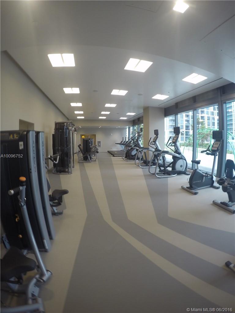 REACH BRICKELL CITY CENTR - Residential Lease