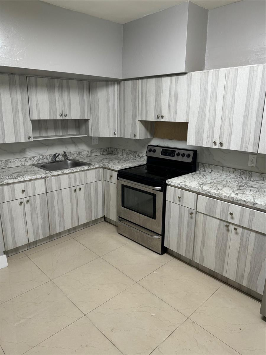Rental Property at Address Not Disclosed, Fort Lauderdale, Broward County, Florida - Bedrooms: 1 
Bathrooms: 1  - $1,900 MO.