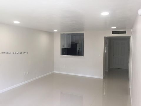 1550 NE 191st St 309 Miami FL 33179