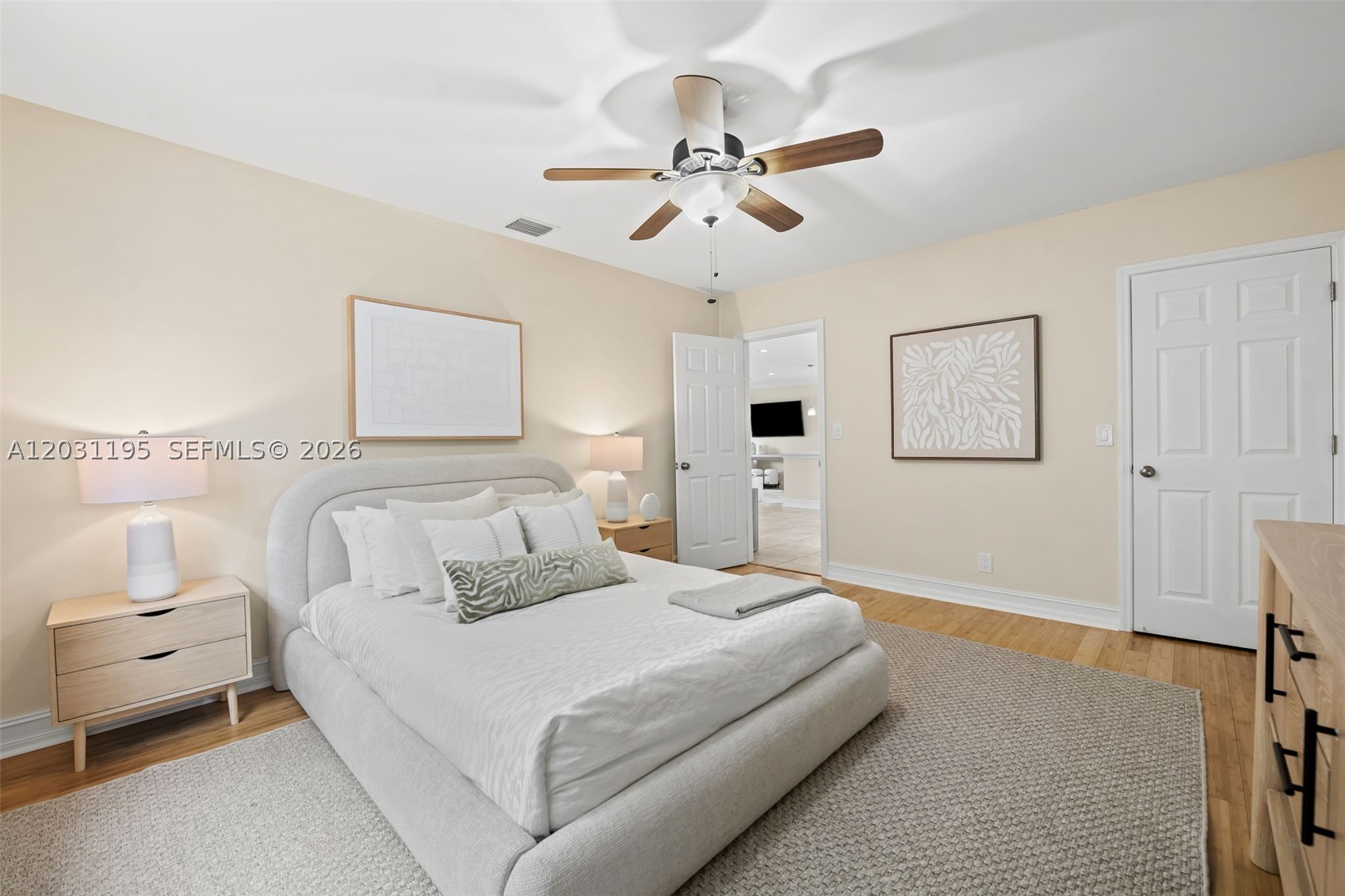 370 SE 12th Ave