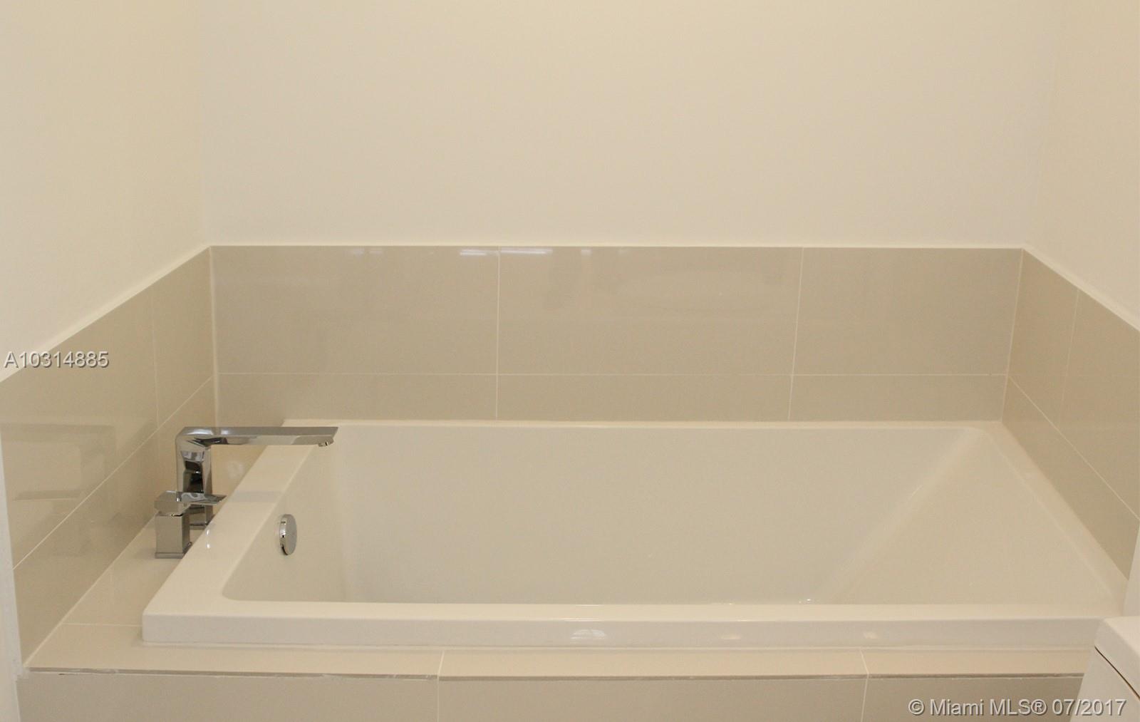 BRICKELL HEIGHTS EAST - Residential Lease