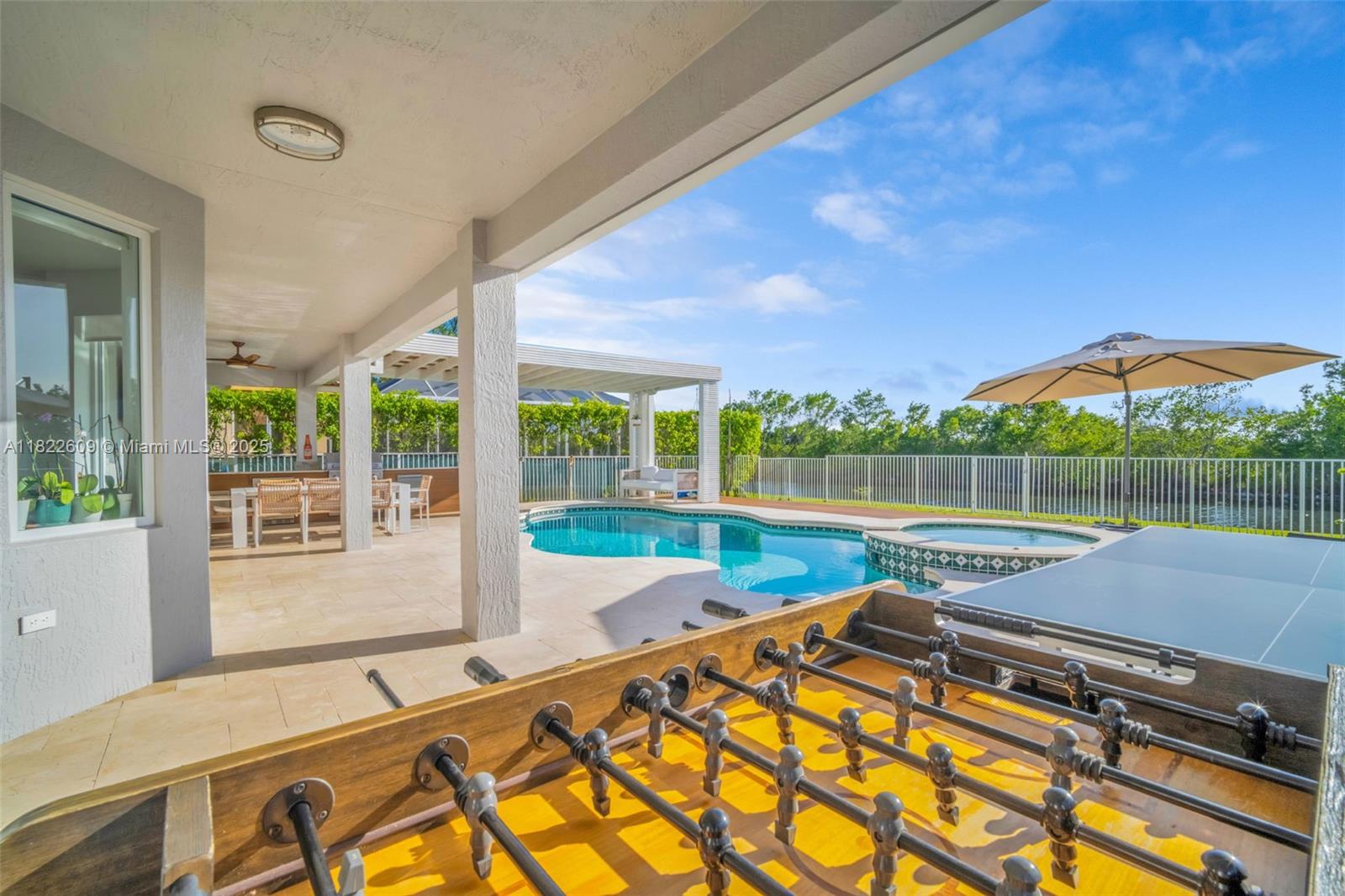 942 Lavender Cir, Weston, FL, 33327/$1,299,000 3 942 Lavender Cir