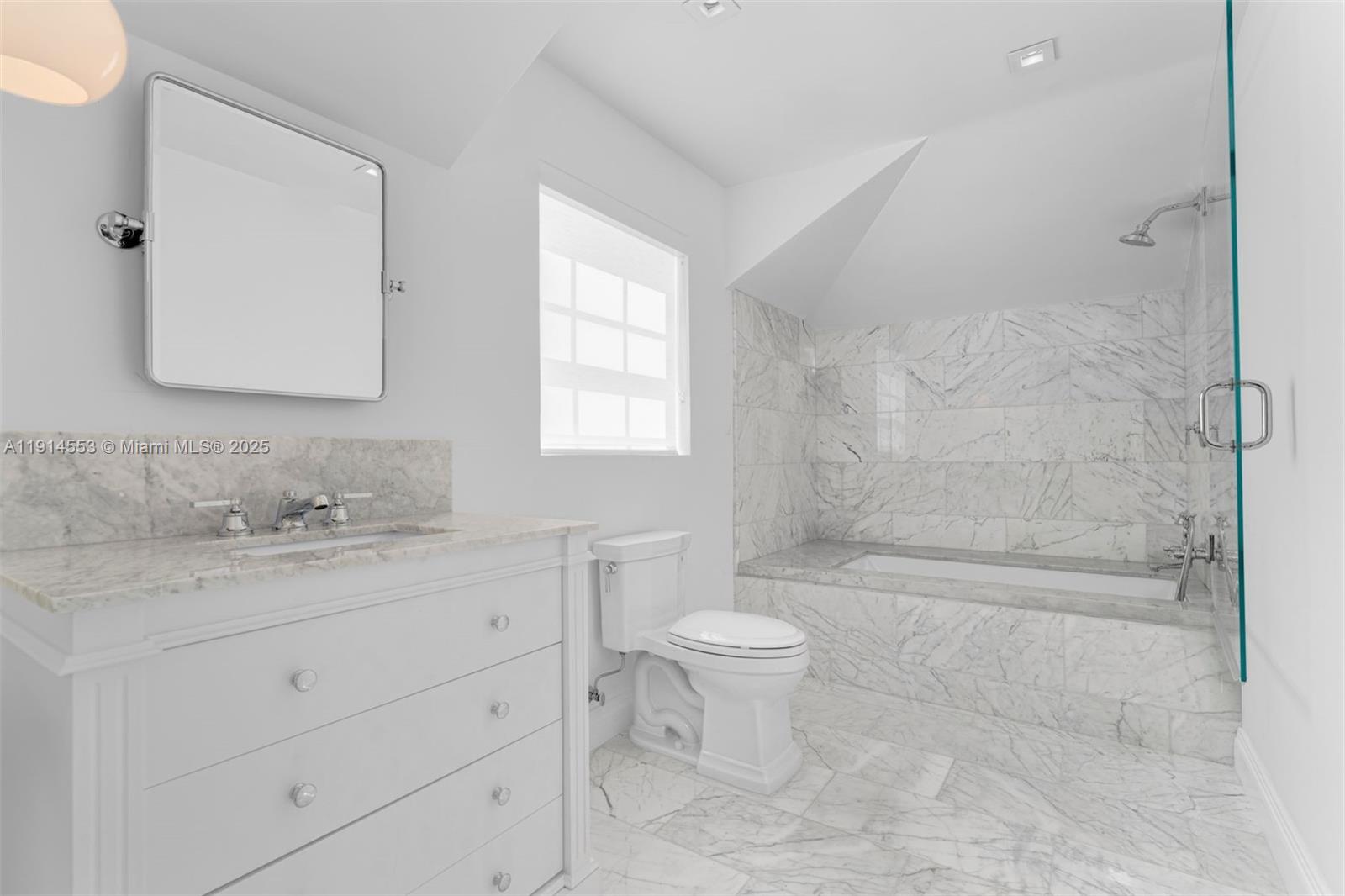 LA GORCE ISLAND - Residential