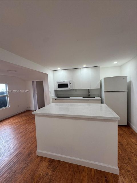 10805 NW 10th Ave Rear Unit A Miami FL 33168